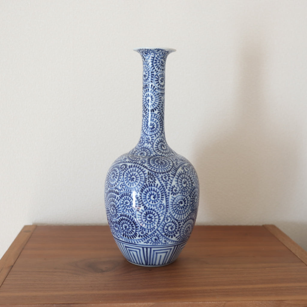 Japanese Antique Ko-Imari Blue and White Flower Vase with Takokarakusa Design